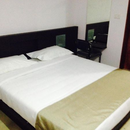 Aston Service Apartment บังกาลอร์ ภายนอก รูปภาพ